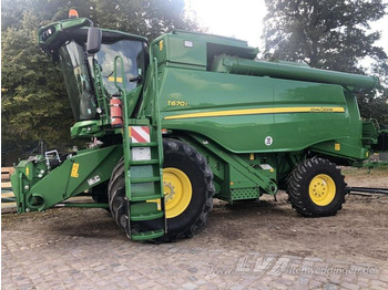 Autokombajnë JOHN DEERE T670