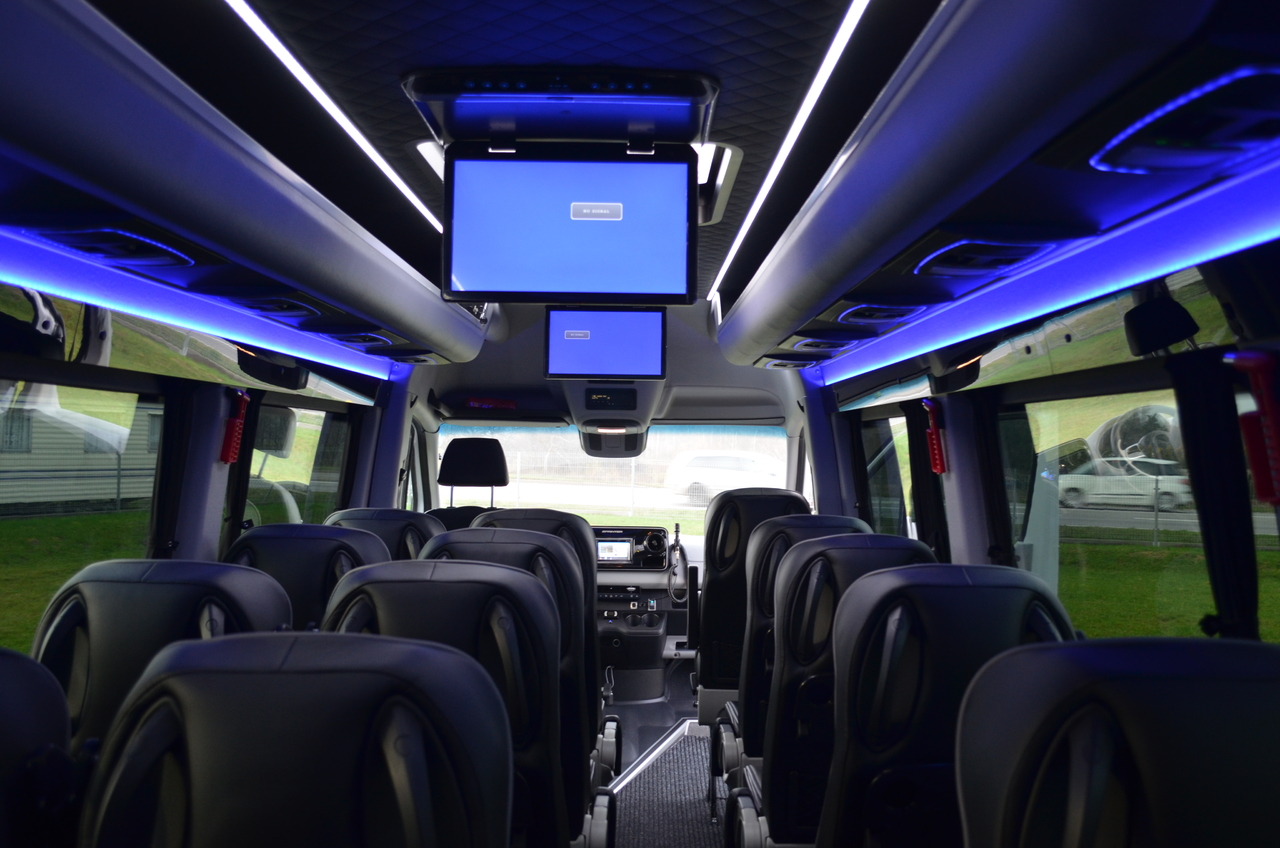 Minibus, Furgon pasagjerësh i ri MERCEDES-BENZ 519 4x4 high and low drive: foto 12