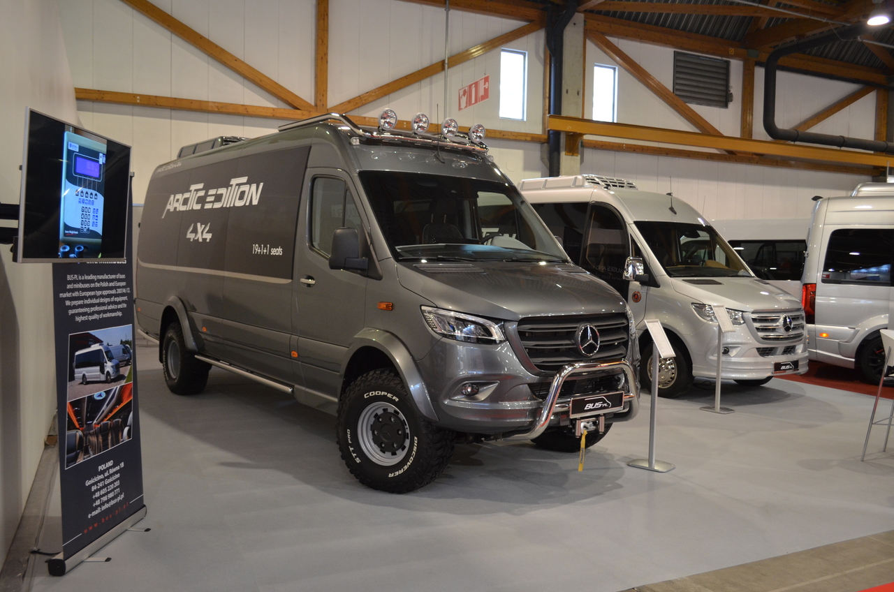 Minibus, Furgon pasagjerësh i ri MERCEDES-BENZ 519 4x4 high and low drive: foto 7