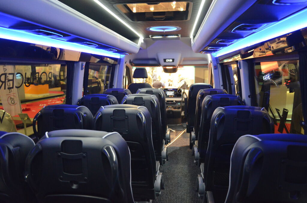 Minibus, Furgon pasagjerësh i ri MERCEDES-BENZ Sprinter 519 4x4 high and low drive: foto 8