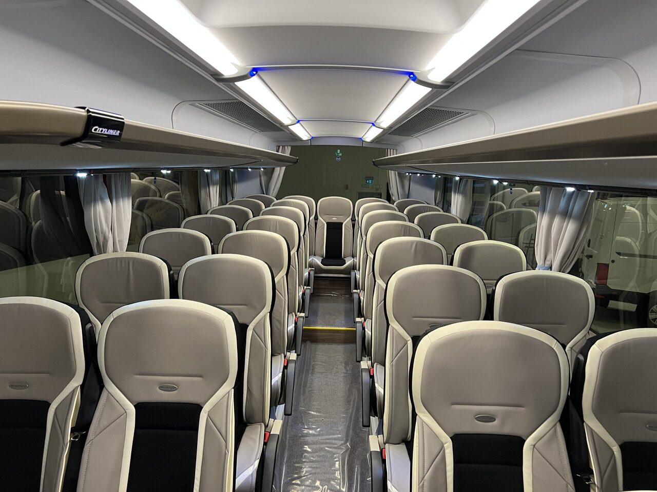 Autobus urban Neoplan Cityliner P15 Euro 6E V.I.P / Exclusive Class (Gräddfärgad skinnklädsel): foto 26