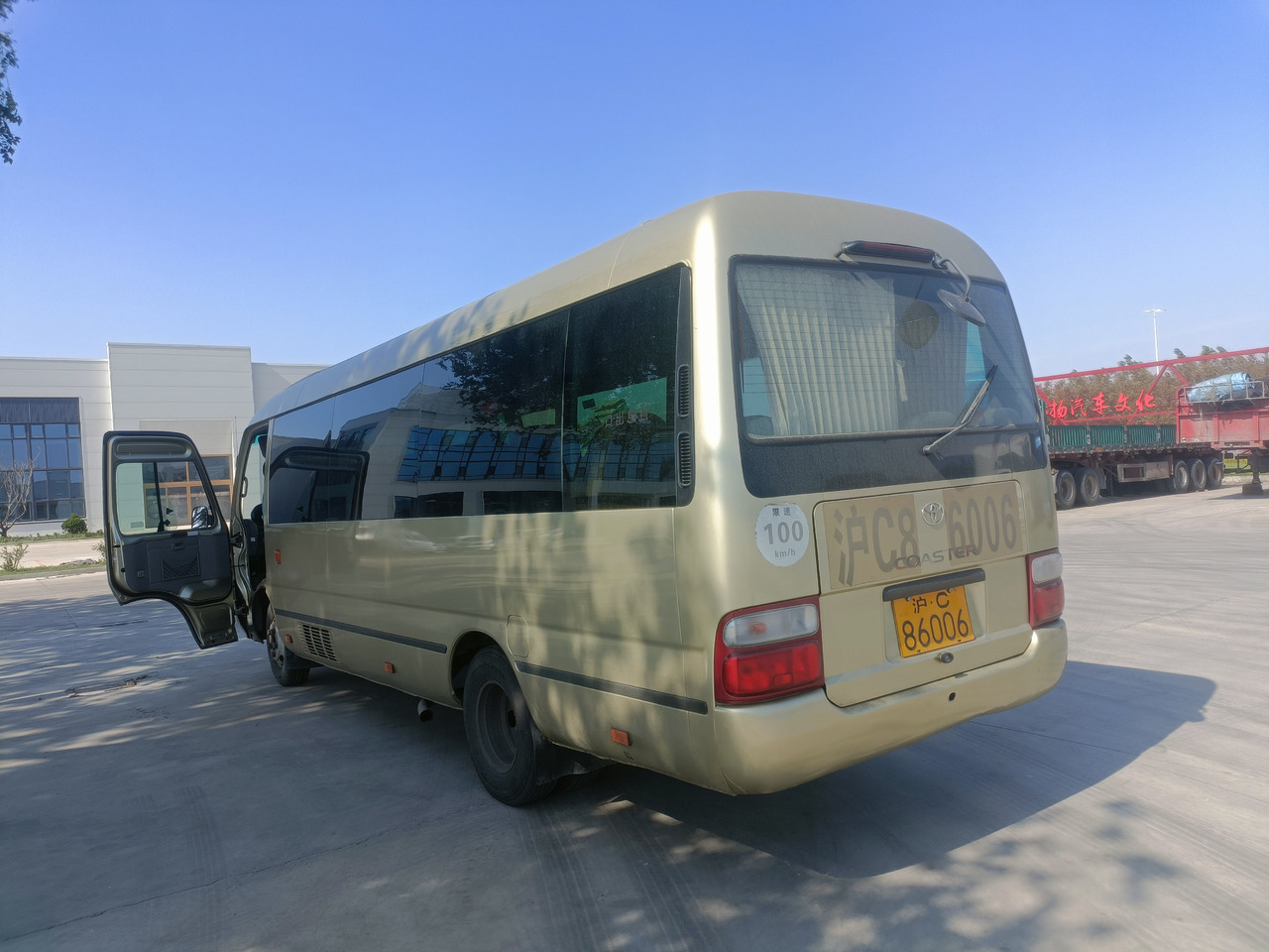 Minibus, Furgon pasagjerësh TOYOTA Coaster passenger bus 29 seats: foto 4