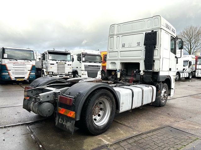 Gjysmë-kamion DAF 95.430 XF SPACECAB (EURO 3 / ZF16 MANUAL GEARBOX / ZF-INTARDER / AIRCONDITIONING): foto 4