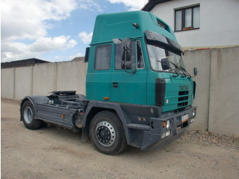  TATRA 4x4 - Gjysmë-kamion