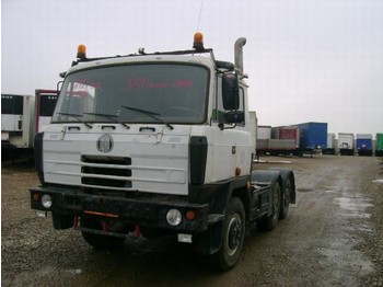  TATRA T 815 - Gjysmë-kamion