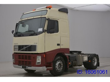 Gjysmë-kamion Volvo FH12.420 Globetrotter - ADR: foto 1