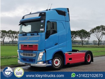 Gjysmë-kamion Volvo FH 420 globe xenon skirts: foto 1