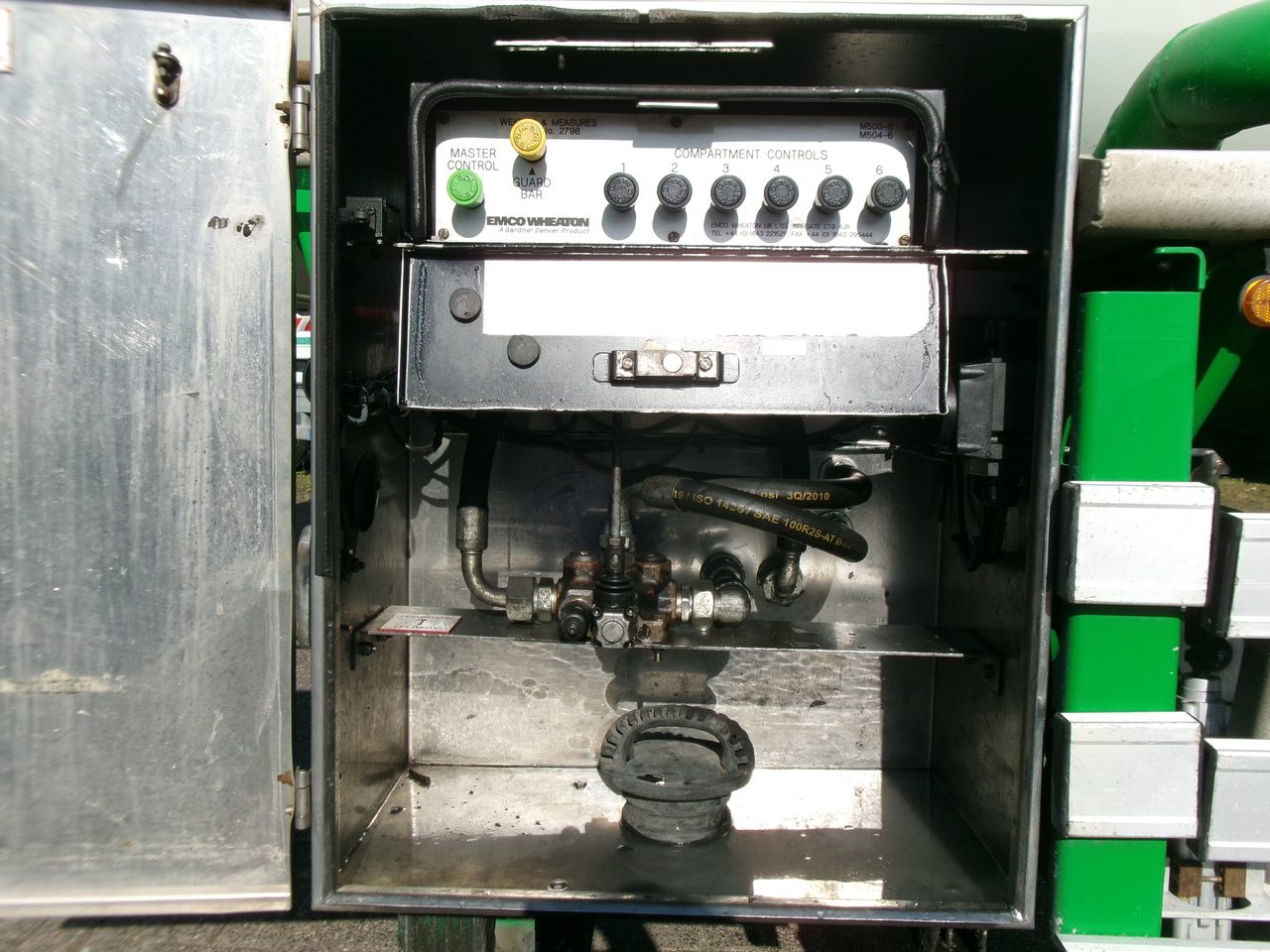 Gjysmë rimorkio me bot për transportimin e karburantit Feldbinder Fuel tank alu 42 m3 / / 6 comp + pump: foto 17