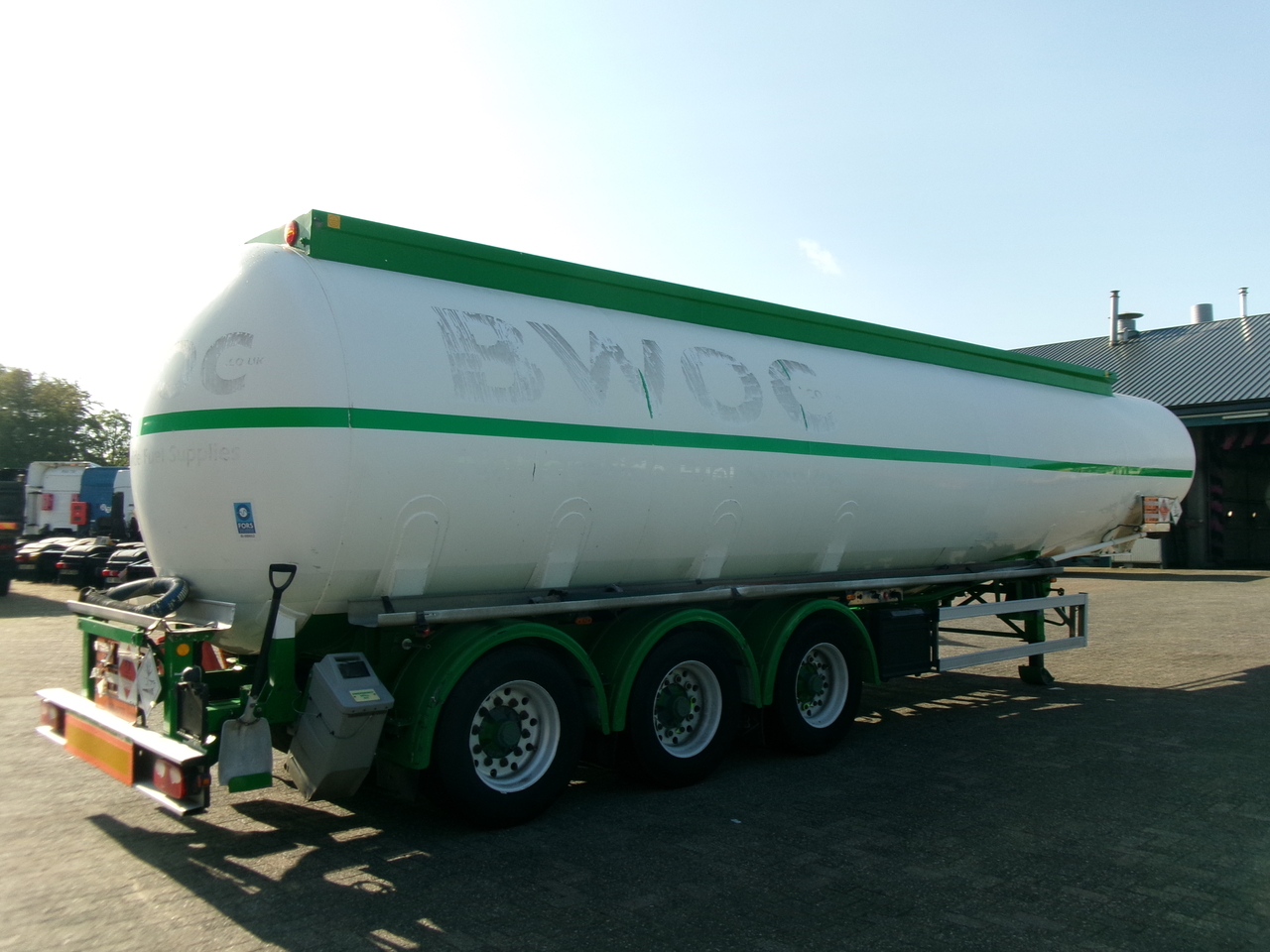 Gjysmë rimorkio me bot për transportimin e karburantit Feldbinder Fuel tank alu 42 m3 / / 6 comp + pump: foto 4