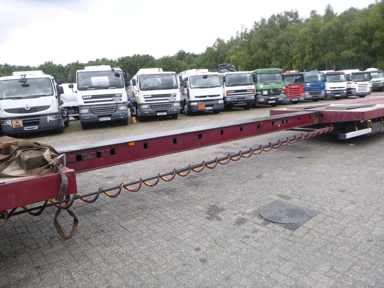 Gjysmë rimorkio me plan ngarkimi të ulët Nooteboom 3-axle semi-lowbed trailer extendable 14.5 m + ramps: foto 9
