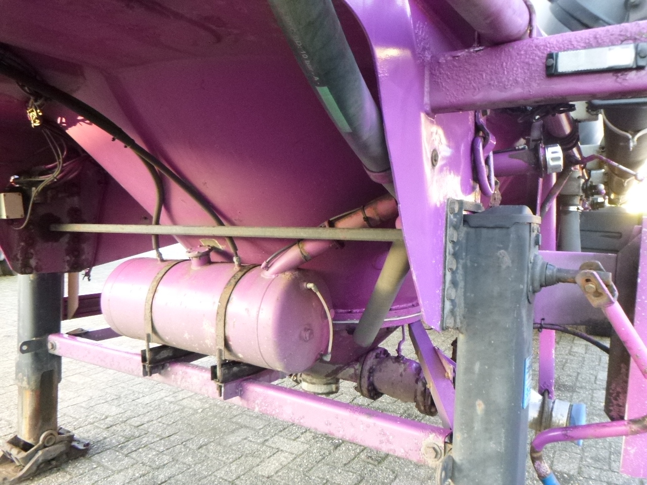 Lizingu i Spitzer Powder tank alu 37 m3 + engine/compressor Spitzer Powder tank alu 37 m3 + engine/compressor: foto 10