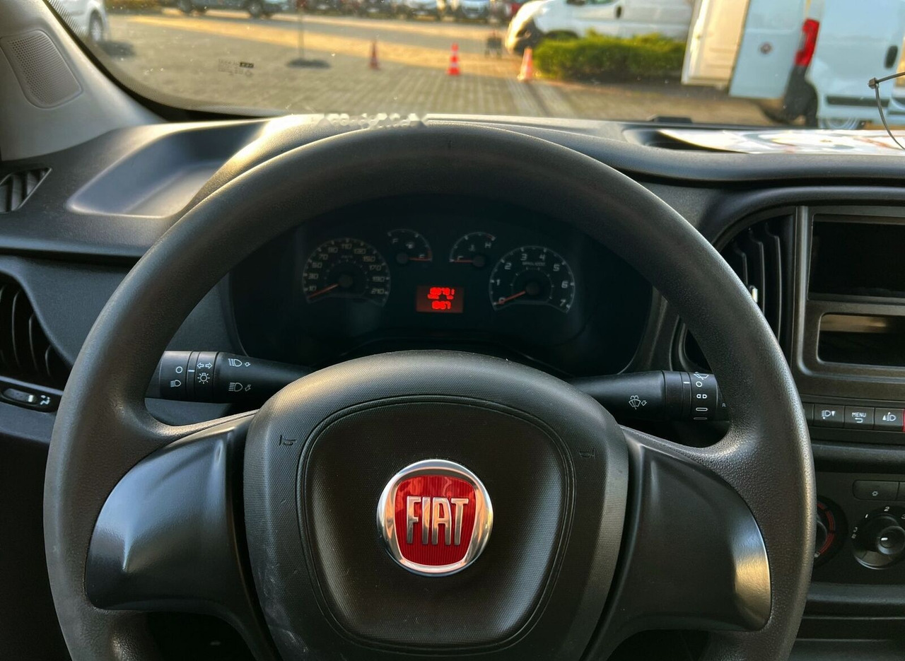 Furgon i vogël FIAT Doblo: foto 9