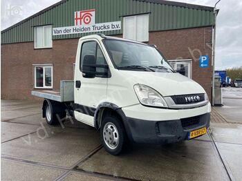 Gjysmë-kamion të lehtë, Kamioncine me karroceri Iveco 40C18D/T BE-Trekker met platform | Manual: foto 1