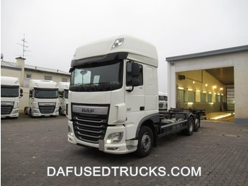 Transportjer kontejnerësh/ Kamion me karroceri të çmontueshme DAF XF 460 FAR: foto 1