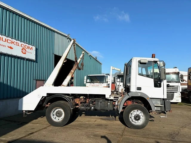 Lizingu i Iveco Eurocargo 135E23WR 4x4 FULL STEEL PORTAL CONTAINER (EURO 2 / ZF MANUAL GEARBOX / REDUCTION AXLES / FULL STEEL SUSPENSION) Iveco Eurocargo 135E23WR 4x4 FULL STEEL PORTAL CONTAINER (EURO 2 / ZF MANUAL GEARBOX / REDUCTION AXLES / FULL STEEL SUSPENSION): foto 4