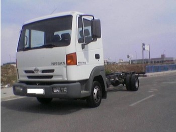 Nissan Atleon 110.35 - Kamion kabinë-shasi