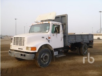 International 4700 4X2 - Kamion me karroceri të hapur