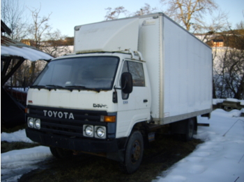 Toyota Dyna - Kamion vagonetë