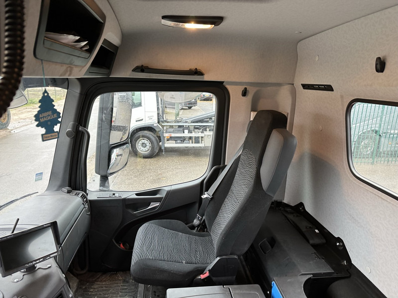 Transportjer kontejnerësh/ Kamion me karroceri të çmontueshme, Kamion me vinç Mercedes-Benz AROCS 2846 6x2 HAAK + KRAAN FASSI F255A (4x) - *19.000km* - LIFT + STUUR AS - RADIO - ROTATOR - 5/6 F - BELGTRUCK: foto 11