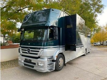 Kamion bagëtish Mercedes-Benz Pferdetransporter: foto 1