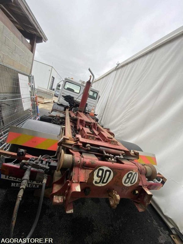 Kamion vetëngarkues Renault M150: foto 5
