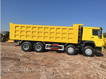 Kamion vetëshkarkues për transportimin e siloseve SINOTRUK HOWO 371 Dump Truck 8x4: foto 1