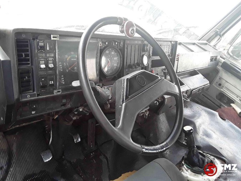 Kamion kabinë-shasi Scania 112 6x4: foto 10