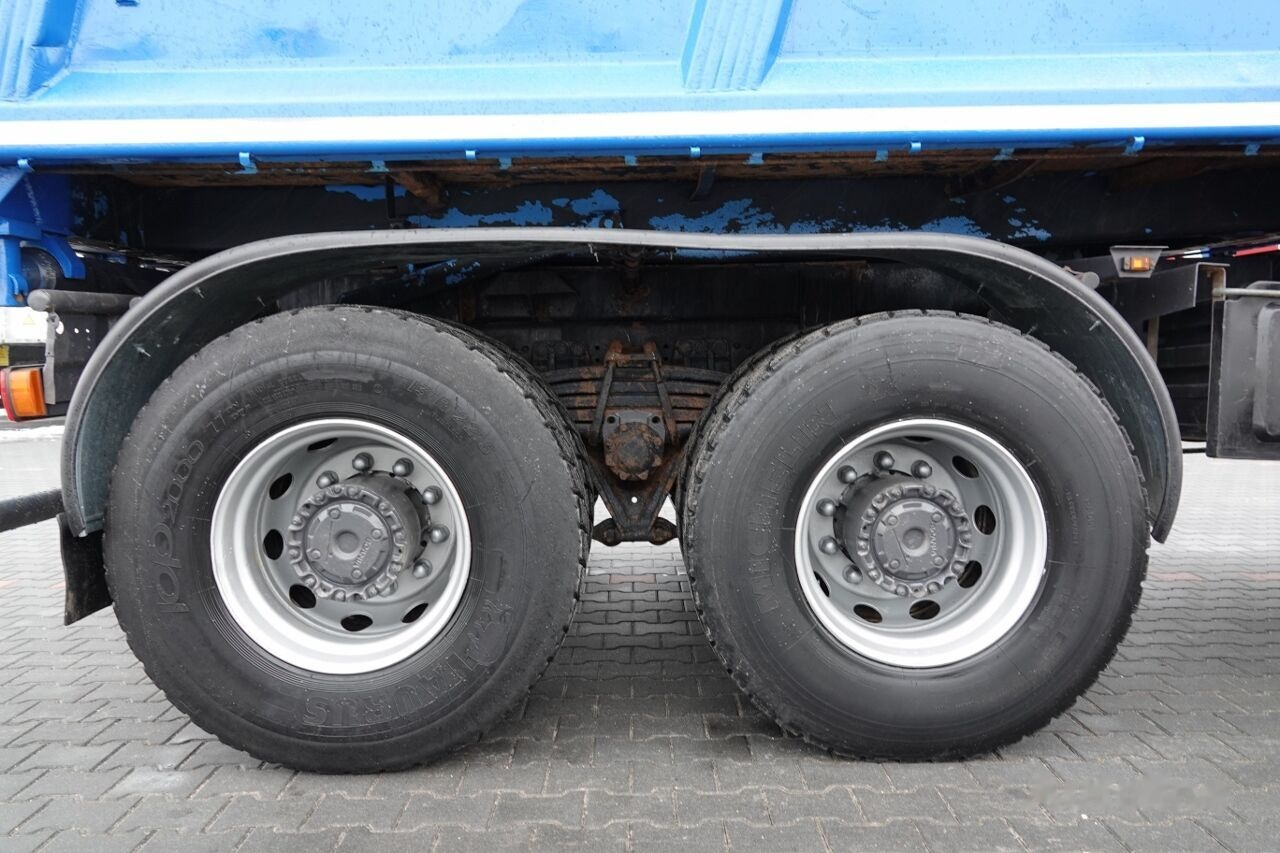 Kamion vetëshkarkues Scania 124C 420 2 way tipper 6x4: foto 10