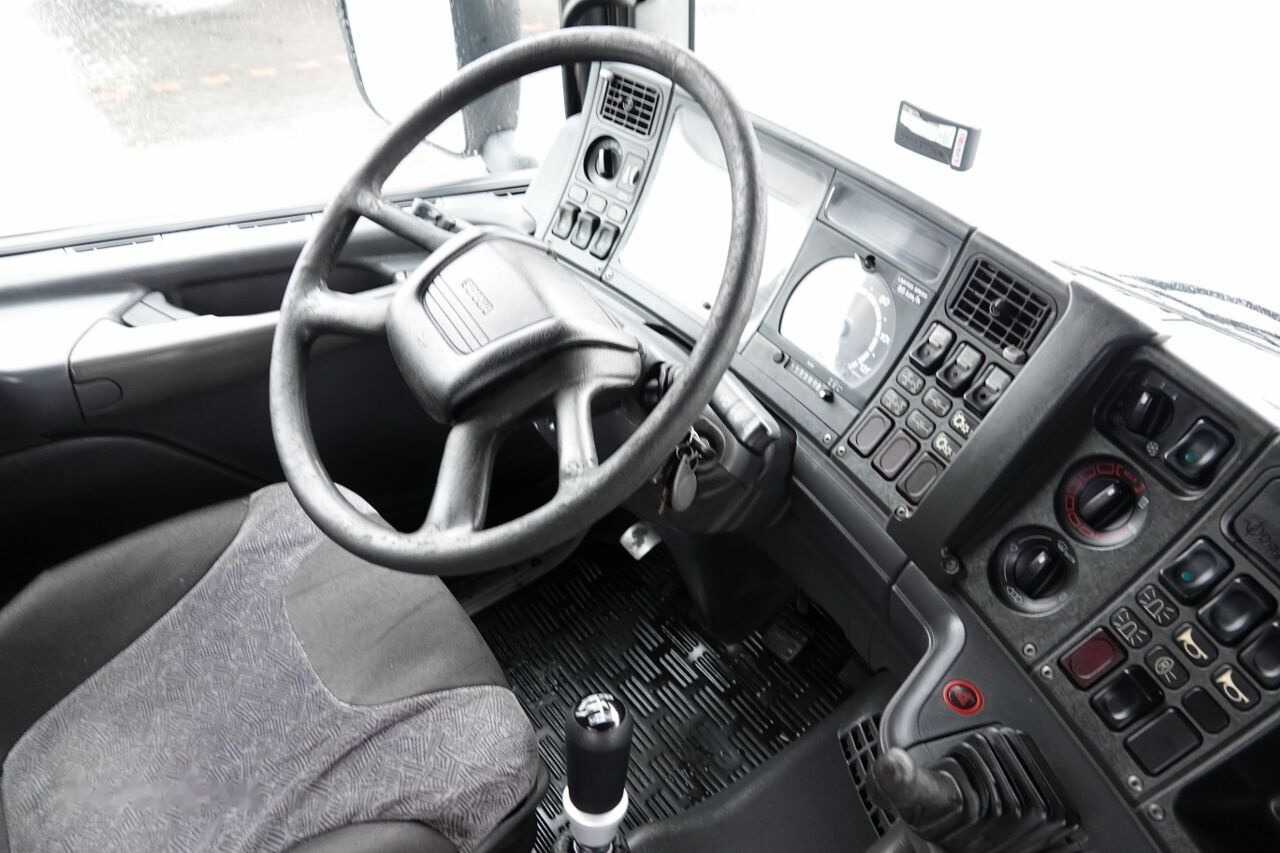 Kamion vetëshkarkues Scania 124C 420 2 way tipper 6x4: foto 19