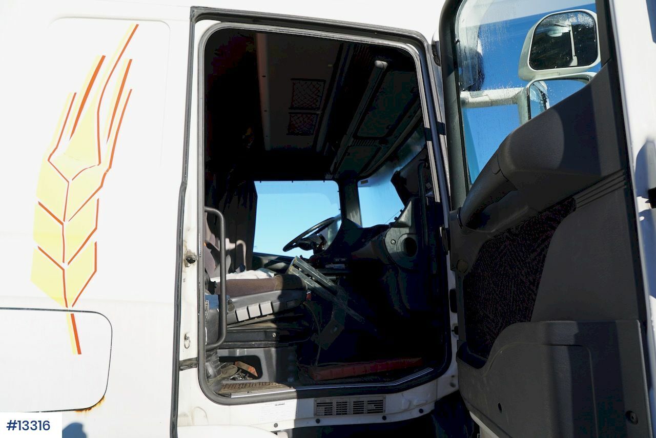 Kamion kabinë-shasi Scania R124: foto 19