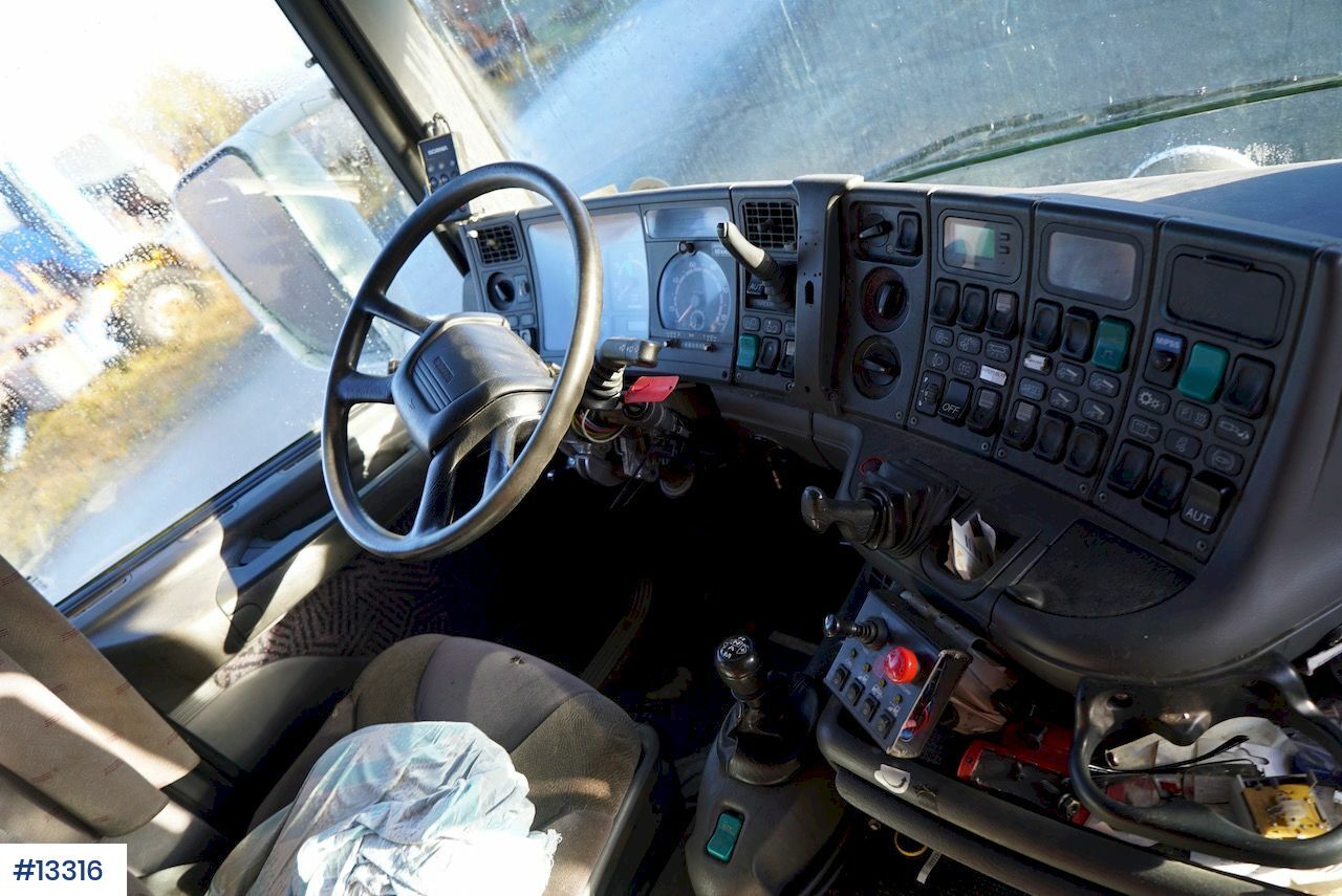 Kamion kabinë-shasi Scania R124: foto 20