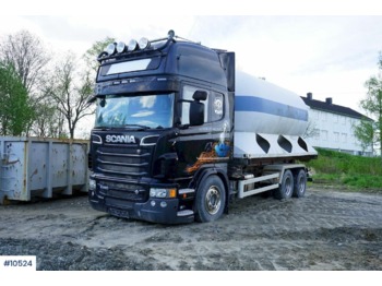 Kamion vetëngarkues Scania R620: foto 1
