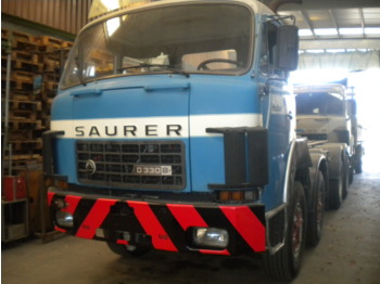 SAURER BERNA D4 KT-B - Transportjer kontejnerësh/ Kamion me karroceri të çmontueshme