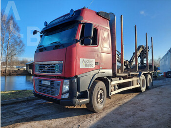 Kamion për transport druri, Kamion me vinç Volvo FH16: foto 1