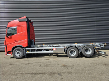 Volvo FH 500 6x2 / FULL AIR / RETARDER / BDF / CHASSIS - Transportjer kontejnerësh/ Kamion me karroceri të çmontueshme: foto 4