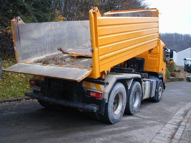 Kamion vetëshkarkues Volvo FM/FH 6x4 460: foto 3