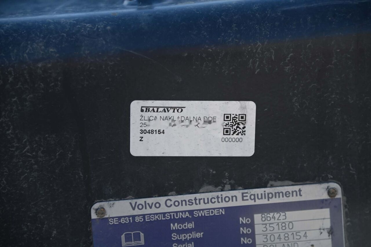 Kovë fadrome i ri Volvo loader bucket 2500 mm: foto 10