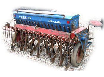  Drille Sähmaschine Saatgut Nordsten + Drille 3m - Makineri bujqësore