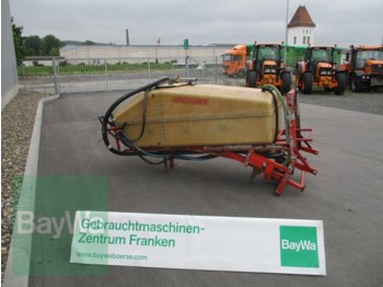 Jacoby Aufbaufaß 1400 l - Spërkatës i montuar në traktor