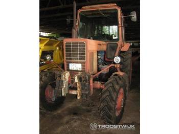 Belarus MTS 82 - Traktor