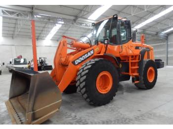 Fadrom me goma Doosan DL 300: foto 1