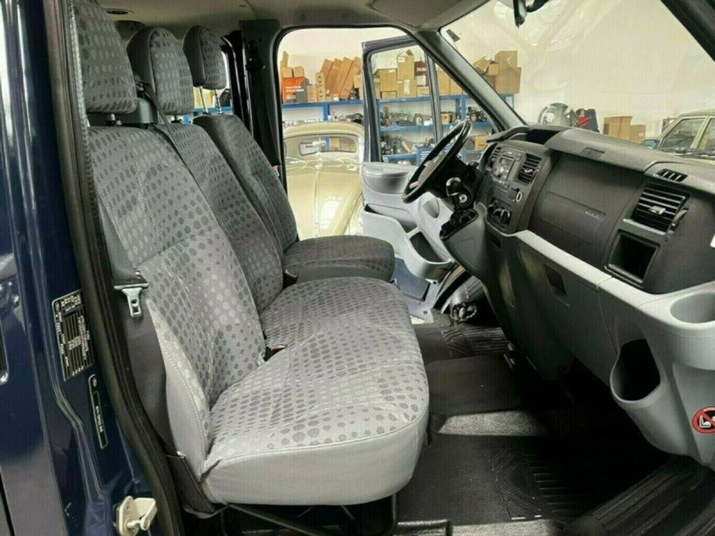 Veturë Ford Transit 140T330 2.4TdcI 4x4 AWD Allrad 9-Sitzer: foto 12
