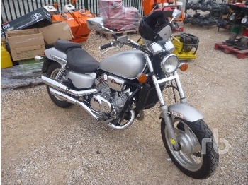 Honda VF750C MAGNA - Motoçikleta