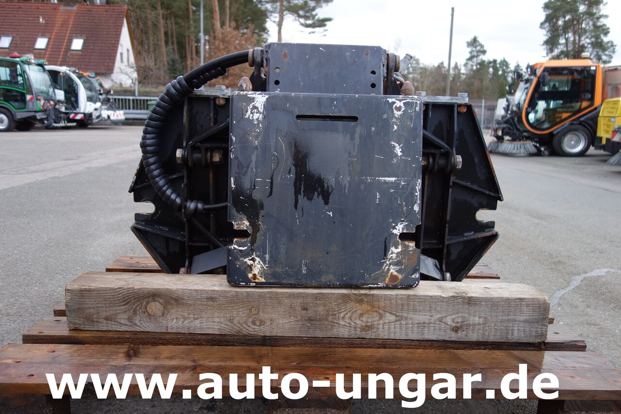 Traktor komunal Unimog Multicar Frontanbau Adapterplatte Frontkraftheber Unimog-Multicar: foto 3