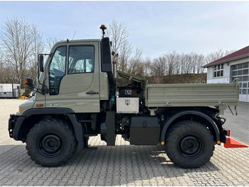 Unimog U300 405 01313 mit Rahmenwinde  - Mjet bujqësor/ Special, Kamion me karroceri të hapur: foto 4