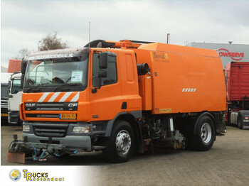 Makinë fshirëse për rrugët DAF CF 65 220