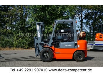 Ngarkues me pirun 2000 kg mit Nissan Dual Motor Benzin / LPG