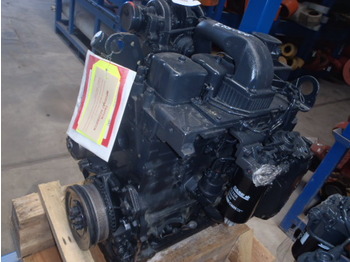 CNH 87624498 (CASE 580) - Motori