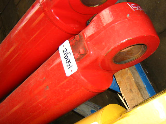 Cilindri hidraulik për Makineri ndërtimi i ri O&K: foto 2
