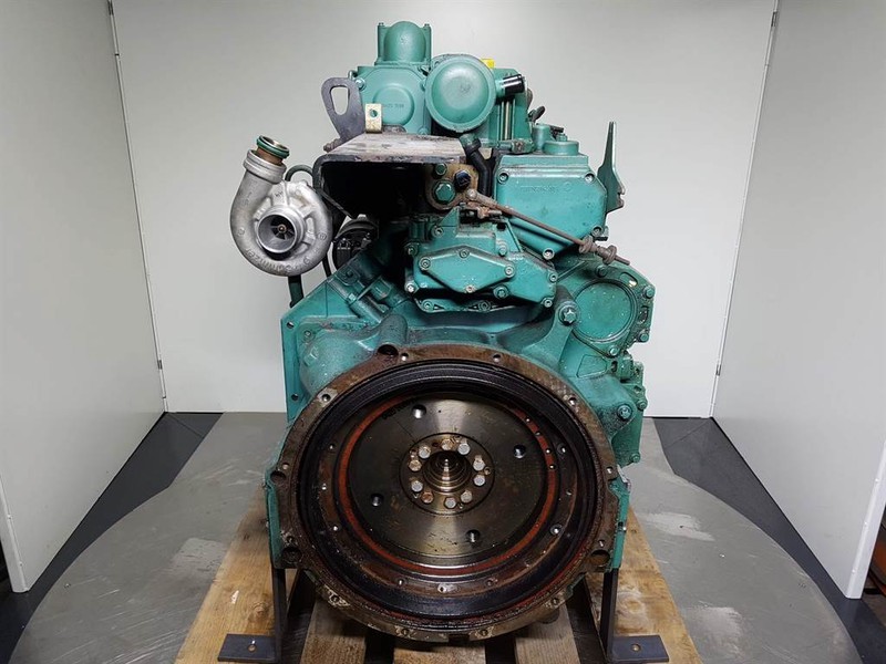 Motori dhe pjesë këmbimi për Makineri ndërtimi Volvo TD520GE-Deutz BF4M1013MC-Engine/Motor: foto 5